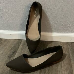 Aldo flats - size 10 - olive green